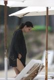 th_62676_celebrity_paradise.com_TheElder_CourteneyCox2011_03_29_onvacationinSaint_Barthelemy12_122_184lo.jpg
