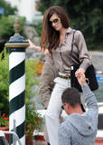 th_38545_celebrity_paradise.com_TheElder_PazVega2010_09_07_OutandaboutinVenice14_122_467lo.jpg
