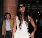 th_48862_Naomi_Campbell_leaving_Cipriani_restaurant_in_Mayfair_22_122_672lo.jpg